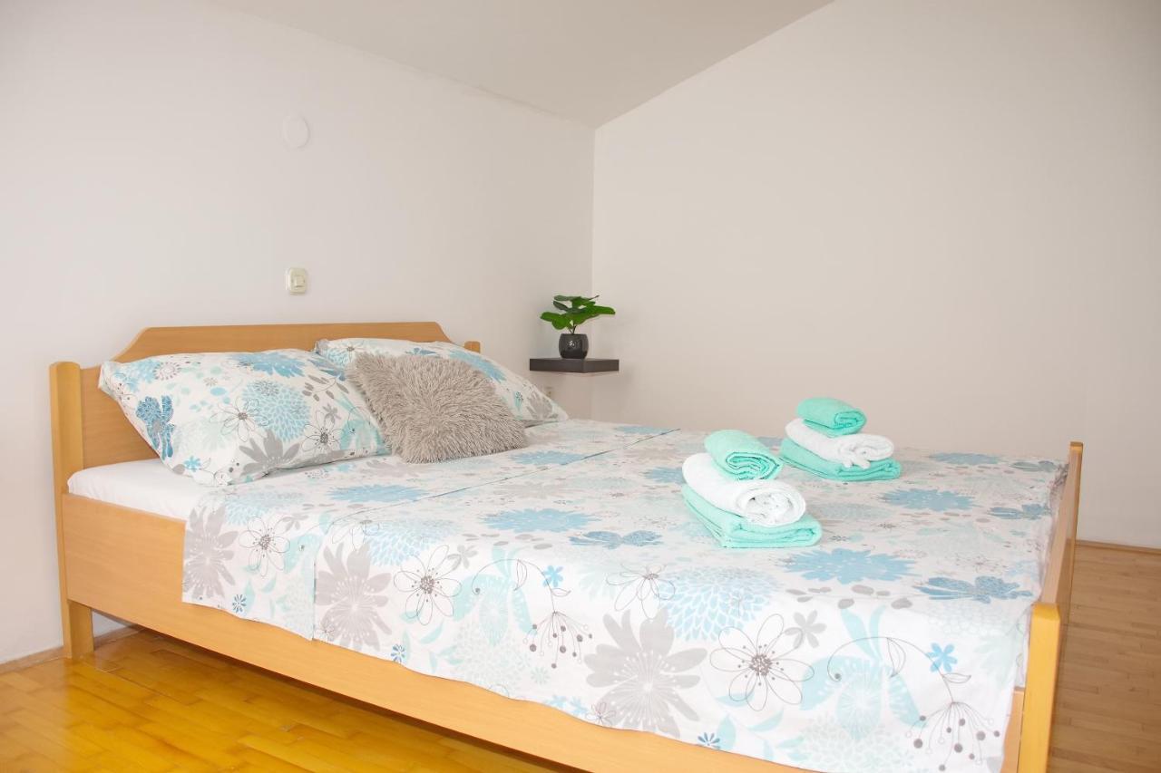 Apartments Summersong ノヴァリャ エクステリア 写真