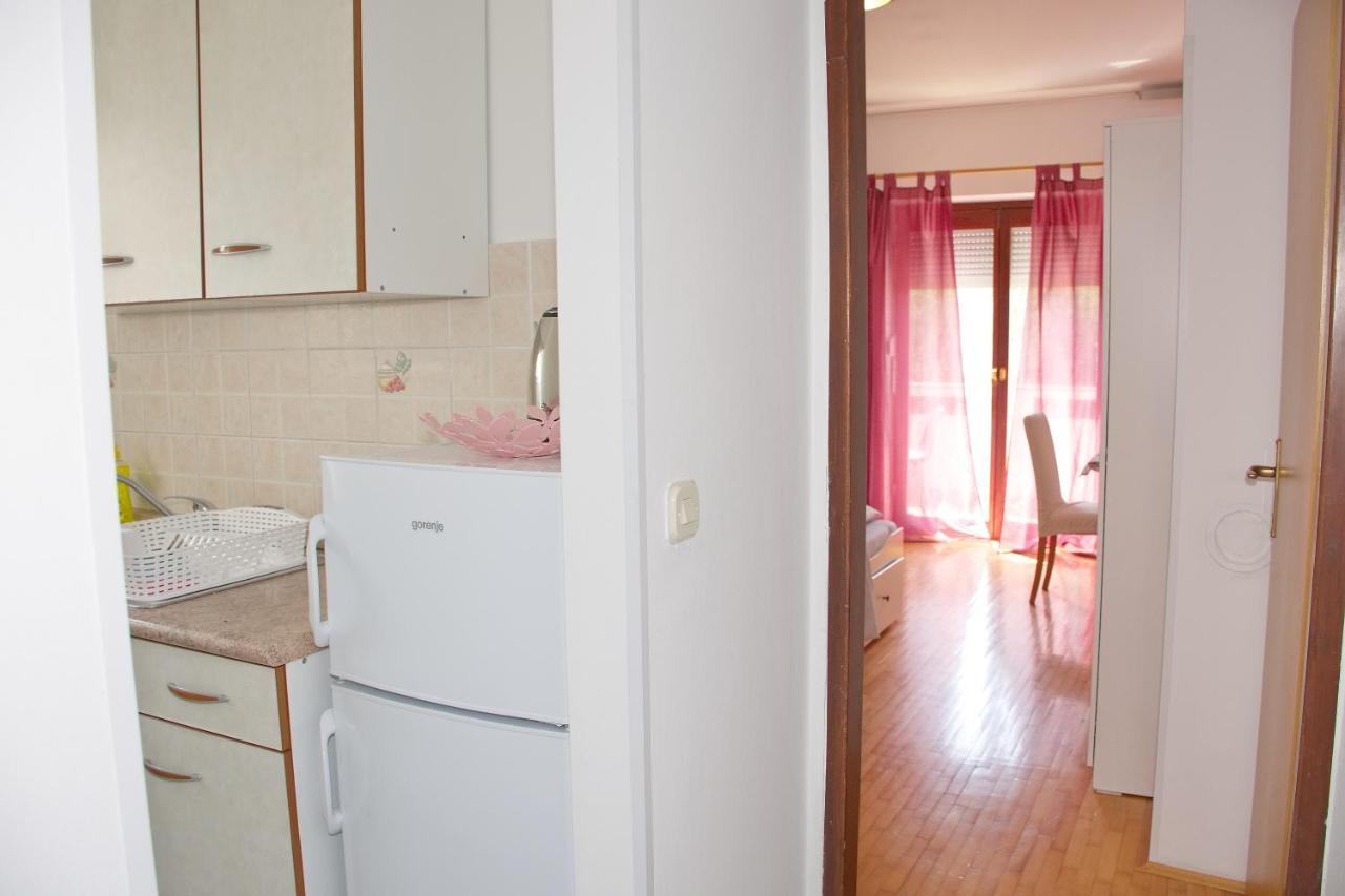 Apartments Summersong ノヴァリャ エクステリア 写真