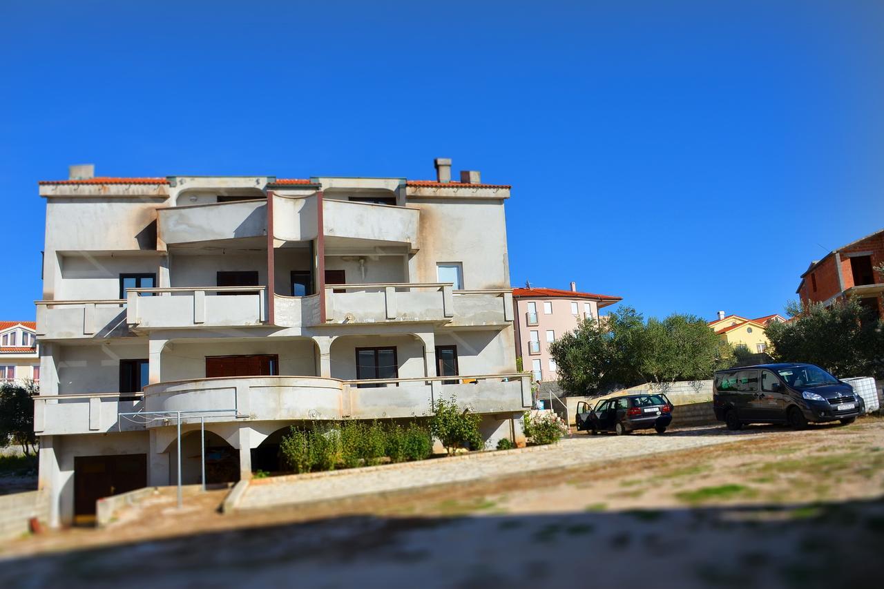 Apartments Summersong ノヴァリャ エクステリア 写真